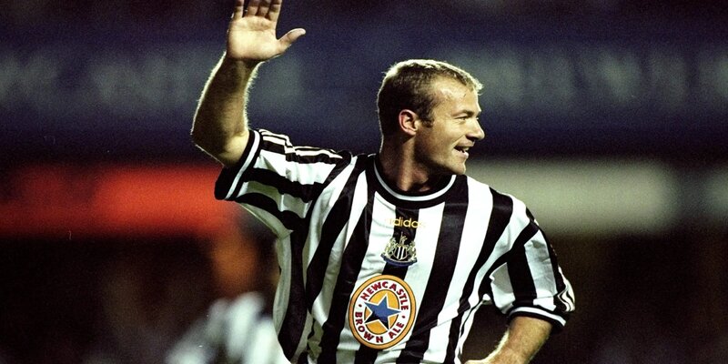 Alan Shearer với kỷ lục về bàn thắng tại Premier League